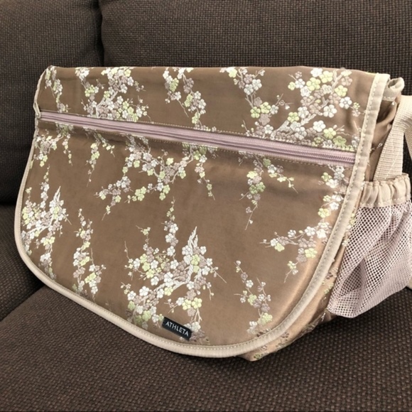 Athleta Other - Beautiful as new Athleta gym/yoga bag